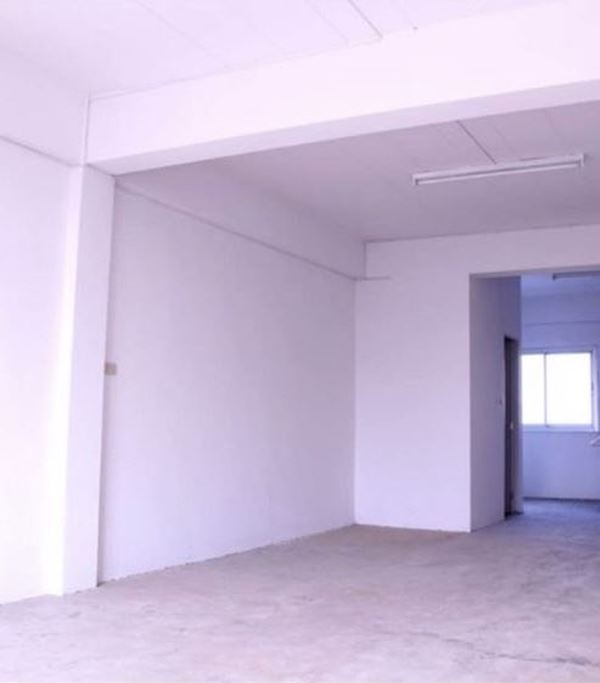 ขาย ตึกเเถว 2 ชั้นมีชั้นลอย 18 ตร.วา ห้องโล่ง อ.บางไทร จ.พระนครศรีอยุธยา